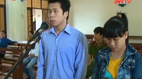 Cặp vợ chồng cướp tài sản lãnh án