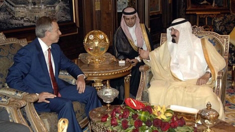 Mối liên kết của cựu Thủ tướng Anh từ Abu Dhabi đến Colombia