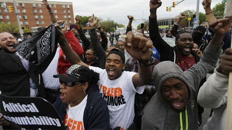 Bài học nào khi nỗi bất bình biến thành bạo động?