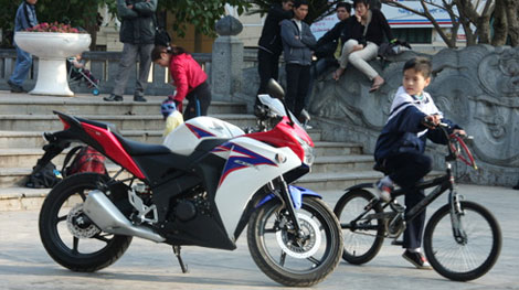 Nên hay không nên cho môtô phân khối lớn lên đường cao tốc?