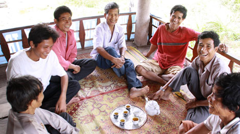 Bản không hút thuốc lá, không bia rượu