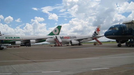 Sóng lạ đè, gây nhiễu sóng, gián đoạn kiểm soát không lưu tại Tân Sơn Nhất 