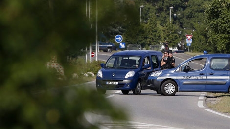Tội phạm giả danh cảnh sát trấn lột du khách