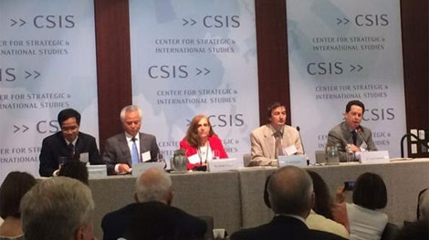 Philippines kiện Trung Quốc làm ‘nóng’ hội thảo về Biển Đông