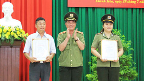 Trao giải cuộc thi bút ký và ảnh nghệ thuật “Vì bình yên cuộc sống” lần thứ V