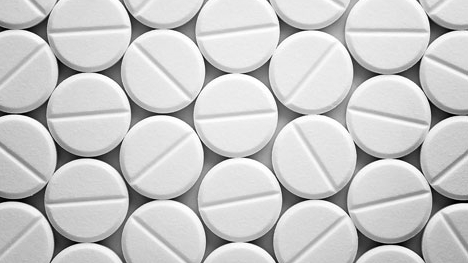 Tùy tiện dùng Aspirin gây hại cho tuần hoàn máu não và dạ dày