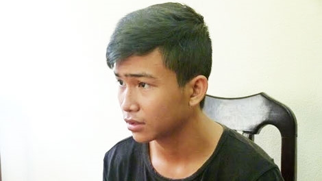 Bị bắt nạt, học sinh lớp 11 thủ sẵn dao bầu đâm chết bạn cùng trường