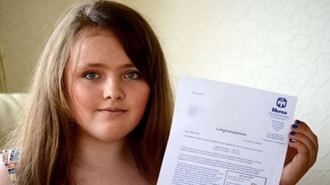 Bé 12 tuổi có chỉ số IQ cao hơn nhà bác học Einstein