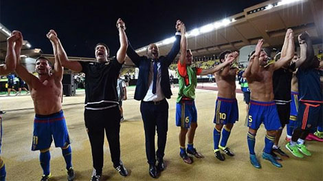 Thua trận, Valencia vẫn hiên ngang đi tiếp vào vòng Bảng Champions League