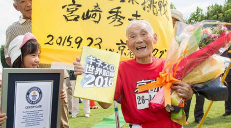 Vận động viên điền kinh 105 tuổi