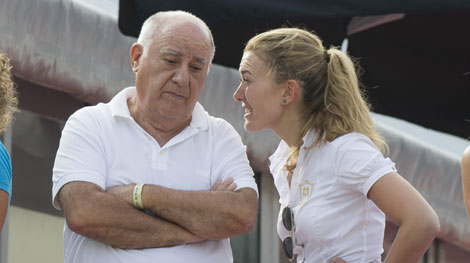 Thợ may tại gia “soán ngôi” người giàu nhất thế giới