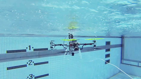 Phi cơ không người lái kiêm tàu ngầm