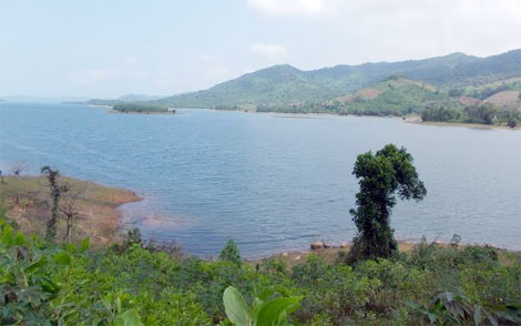 Chèo ghe thả lưới bị nước cuốn chết