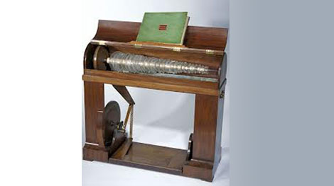 Cây kèn thủy tinh của chính khách Mỹ kỳ cựu