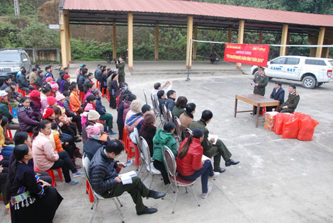 Khó khăn nhường chỗ cho tình người thân thương