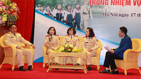 Những câu chuyện đặc biệt của nữ Cảnh sát giao thông