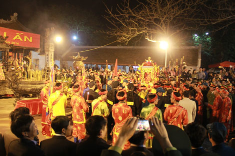 Linh thiêng lễ khai ấn Đền Trần