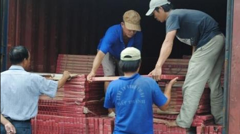 Gạch men Trung Quốc đội lốt hàng nội