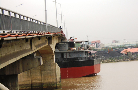 Bất ổn giao thông thủy: Đừng để “Mất bò mới lo làm chuồng”