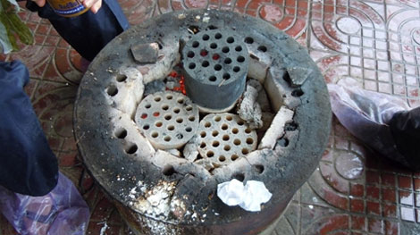 Chưa kịp khai trương quán đã chết vì than tổ ong