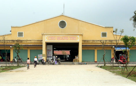 Chạy đua thành tích, nhiều xã nợ tiền tỷ sau khi xây dựng nông thôn mới