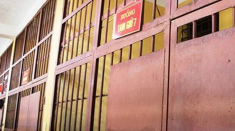 Quy định gặp thân nhân đối với người bị tạm giữ, người bị tạm giam