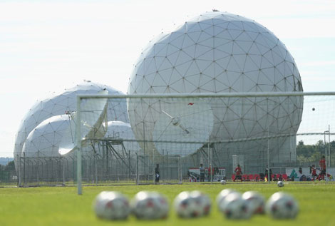 Khủng hoảng lòng tin trong cộng đồng tình báo phương Tây