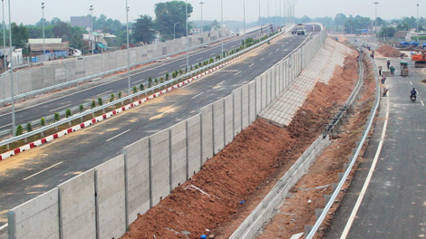 Đầu tư hơn 41 triệu USD xây dựng cơ sở hạ tầng giao thông kết nối phát triển liên vùng 