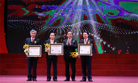 80 doanh nghiệp được trao giải thưởng Chất lượng Quốc gia 2015