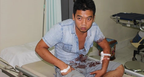  Về thăm con, giết chồng mới của vợ cũ