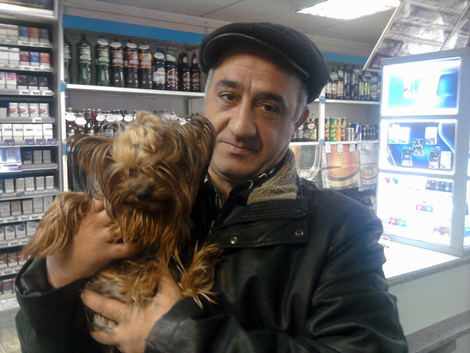 Gã thợ giày dụ dỗ và hãm hiếp nhiều trẻ đường phố