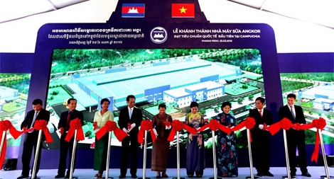 Vinamilk khánh thành nhà máy sữa Angkor