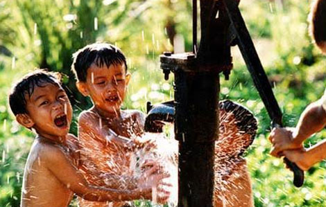 Tăng cường hỗ trợ cấp nước sạch và vệ sinh môi trường ở Việt Nam