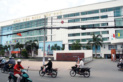 Lùm xùm xung quanh hoạt động liên kết ở Bệnh viện quận Tân Phú TP HCM