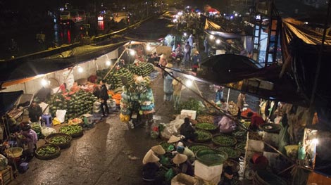 Chợ Long Biên vào tốp những khu chợ trời hấp dẫn nhất thế giới