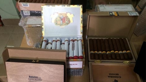 Thu giữ 585 điếu xì gà không rõ nguồn gốc