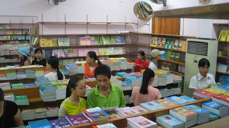 Sách giáo khoa ngoại ngữ còn thiếu vắng “bản sắc Việt Nam”