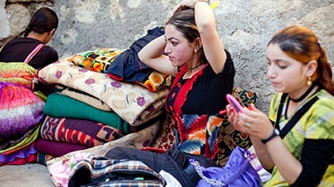 Phụ nữ tự sát để tránh bị binh lính Nhà nước Hồi giáo hiếp dâm và cầm tù