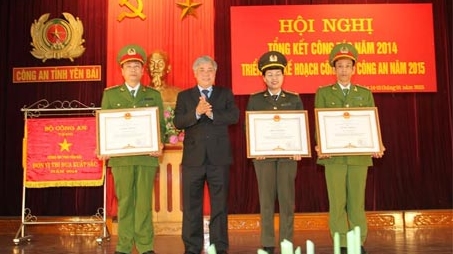 Thực hiện bốn cùng, chủ động giữ vững an ninh quốc gia và trật tự an toàn xã hội 