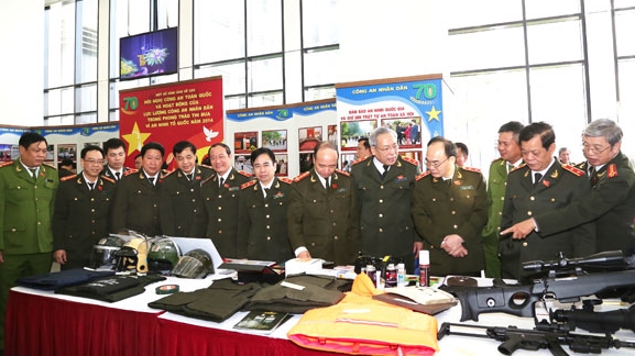 'Đi trước về sau' trong mỗi chiến công