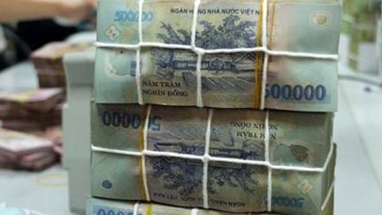 Chiếm đoạt tiền đặt cọc mua ôtô của bạn trai