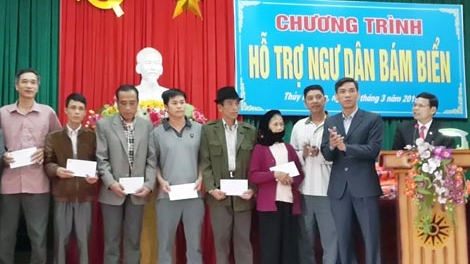 Hỗ trợ ngư dân bám biển, vươn khơi