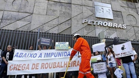 Chính trường Brazil tiếp tục rung động vì Petrobras