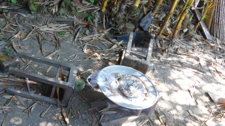 Dùng dao mổ lợn đâm chết bạn học cũ vì tranh chỗ ngồi 