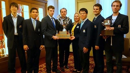 Quang Liêm đăng quang Presidents Cup