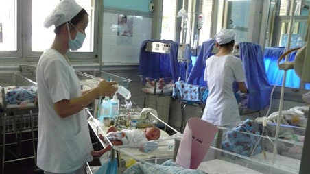 Mang thai hộ: Tuân thủ đúng quy định, tránh rủi ro về pháp lý