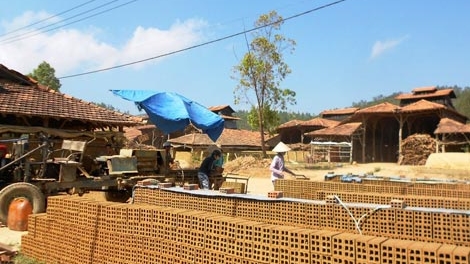 Vì đâu nên nỗi?