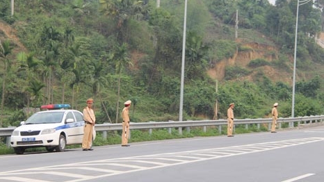 Cơ sở hạ tầng chưa đồng bộ, lái xe thiếu kỹ năng