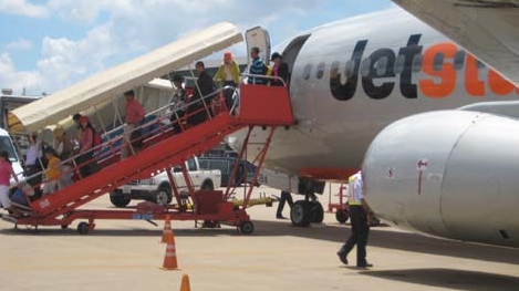 Nên tái duy trì thêm một thành viên cơ giới trong tổ bay