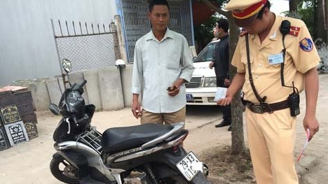 Bắt xe quá tốc độ, phát hiện xe gian bị mất từ 3 năm trước